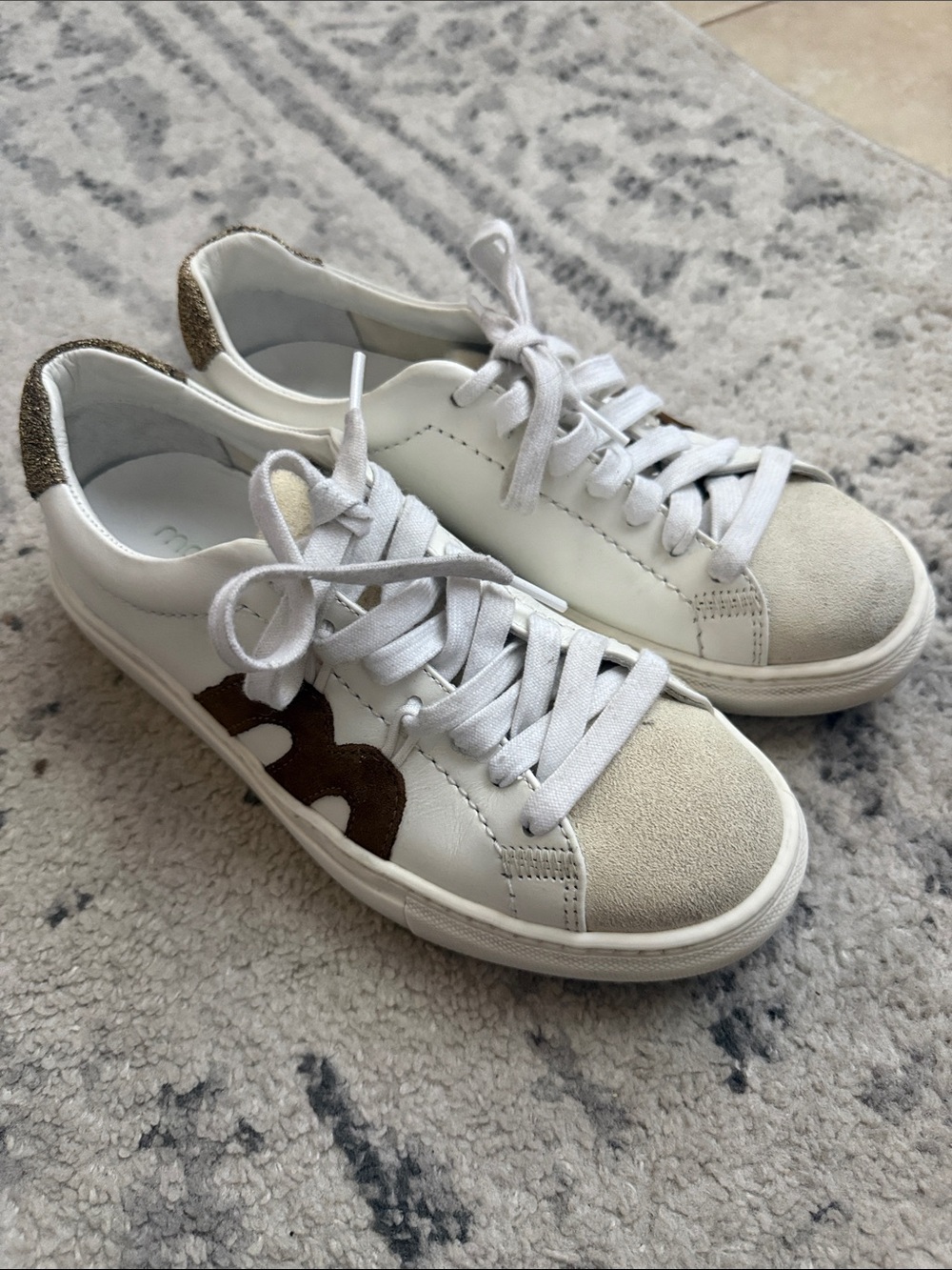 Momoni Women's White Suede-Trim Sneakers with Brown Accent EUR 38 (us 7-7.5)